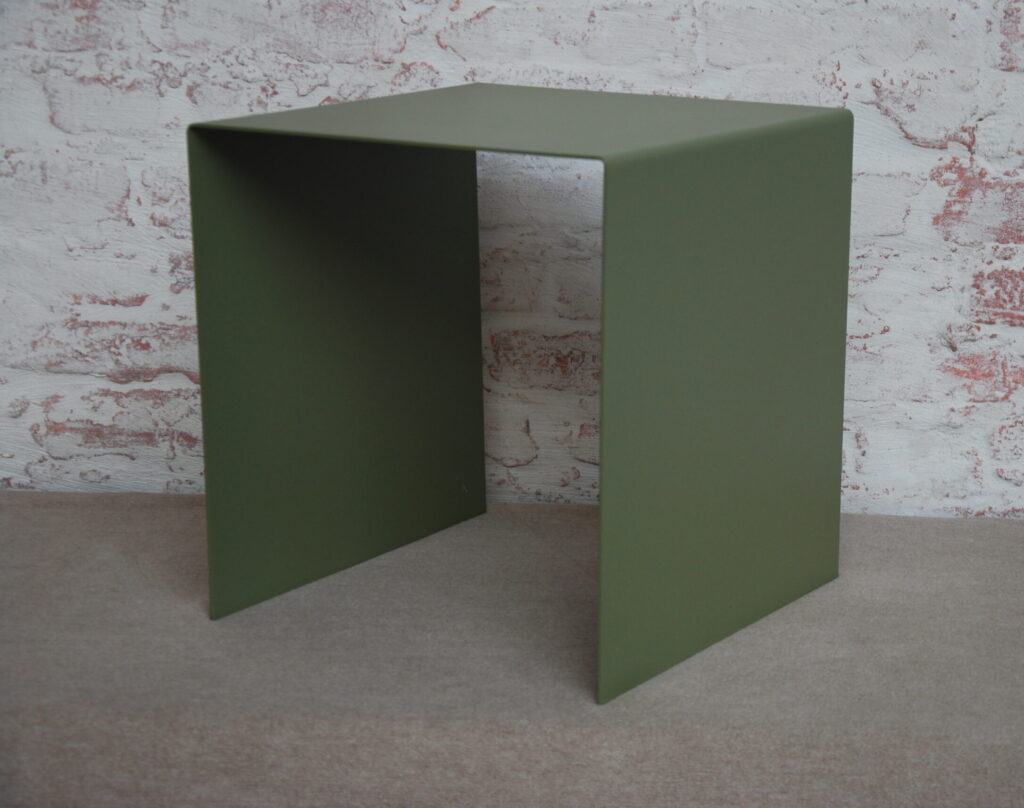 Beistelltisch/Hocker (400)